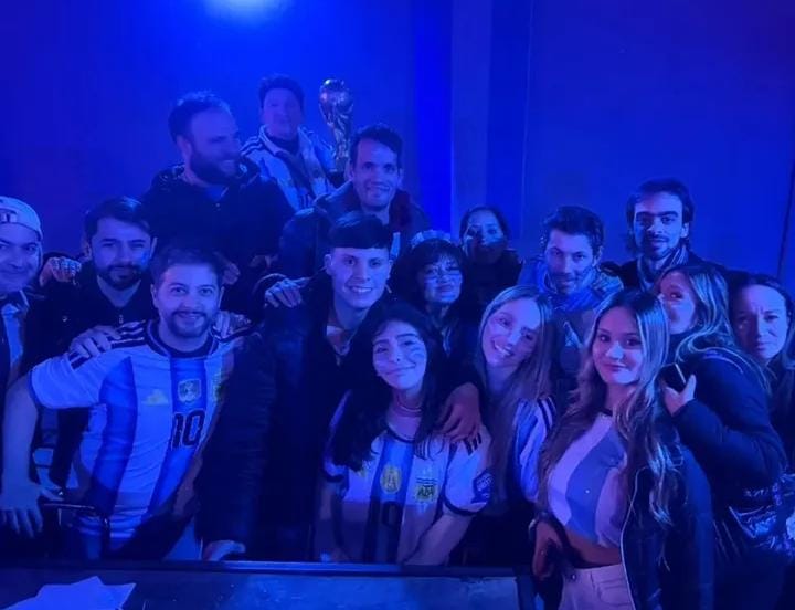 Momento Bohemia: Mundial en Juana